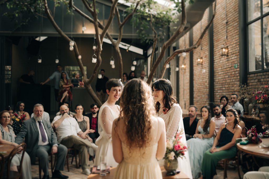 3 cerimonia de casamento lesbico lgbt intimista casa bovero sp 13 1600x1067